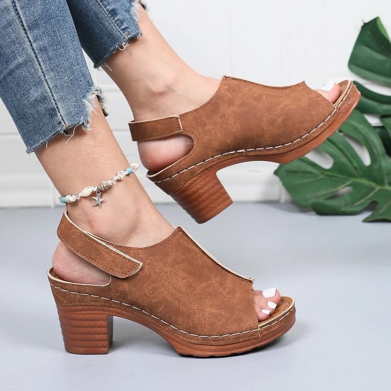 Damen Clogs mit elegantem offenes Design und komfortablem Blockabsatz