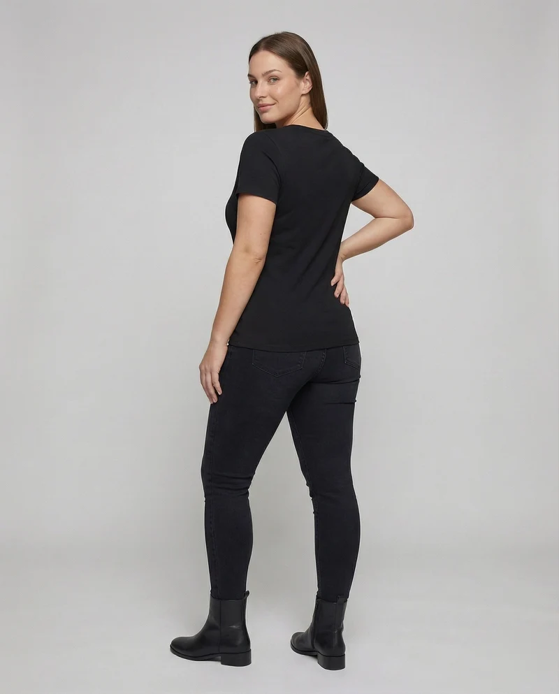 Damen nan V-Ausschnitt T-Shirt aus Baumwollmischung mit leicht taillierter Passform