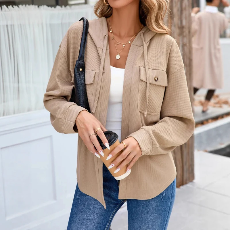 Damen lässige Jacke mit Kapuze und praktischen Brusttaschen Nord Taschen