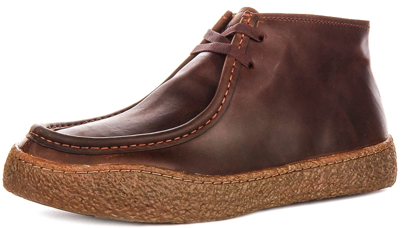 Camper Peu Terreno In Brown Boots