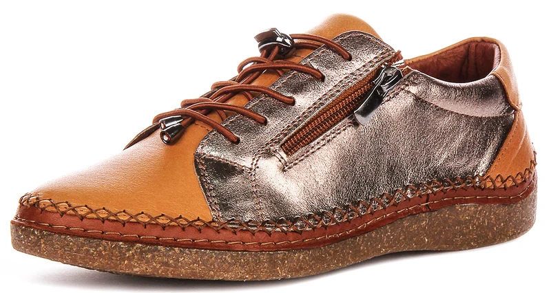 Justinreess England Kenzie In Tan For Women