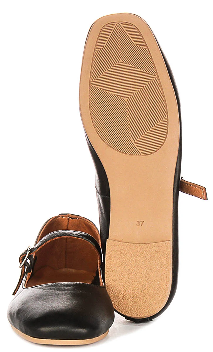 Justinreess England Dolly In Black For Women