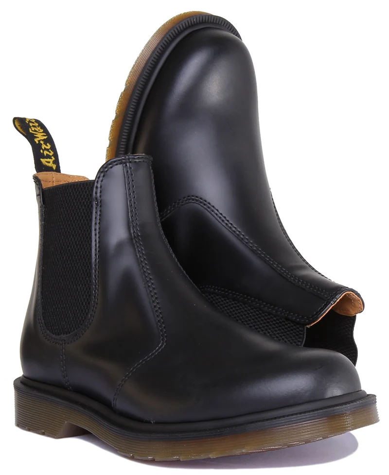 Dr Martens 2976 Chelsea Boots In Black