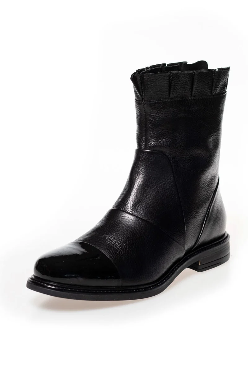 Copenhagen Shoes - Margaret - 00010 Black W/Patent Toe