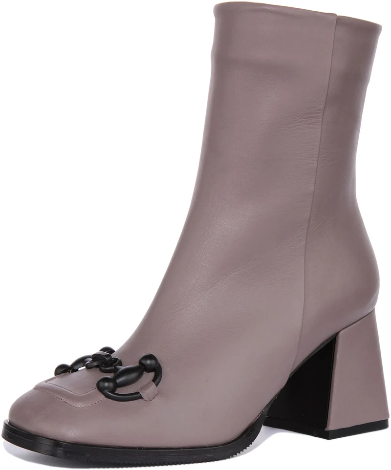 Justinreess England Bella In Stone For Women