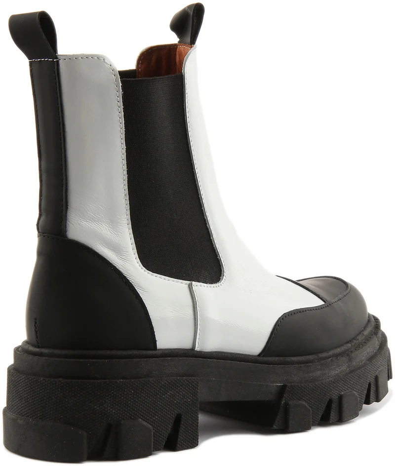 Justinreess England Meadow In White Black For Women