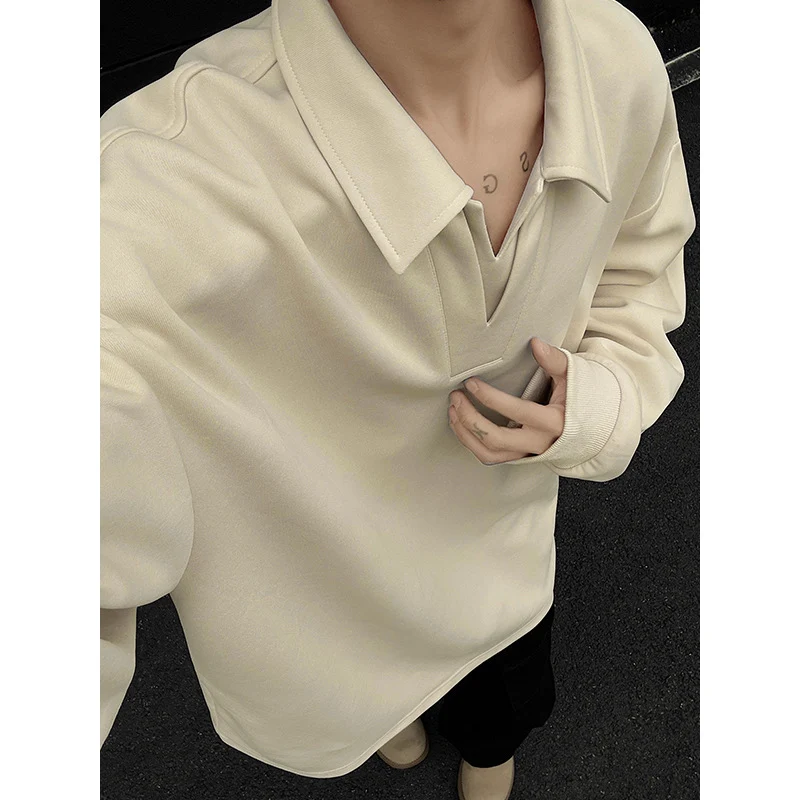 Herren Oversized Polo‑Sweatshirt mit tiefem V‑Ausschnitt, Hemdkragen und gerippten Bündchen Nord Taschen
