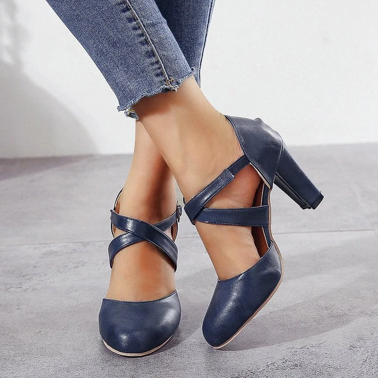 Damen Pumps mit dekorativem Riemendesign und komfortablem Blockabsatz