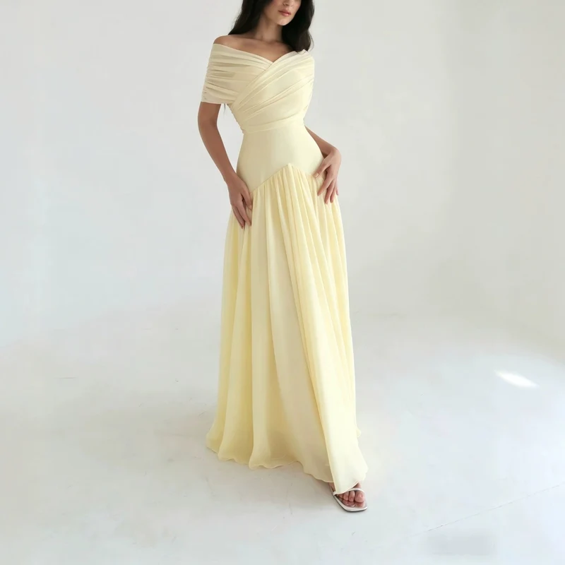 Damen Elegantes Maxikleid mit Wickeloptik und transparenten Ärmeln Nord Taschen
