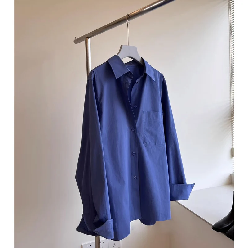 Damen Klassische Hemdbluse mit breitem Kragen Nord Taschen