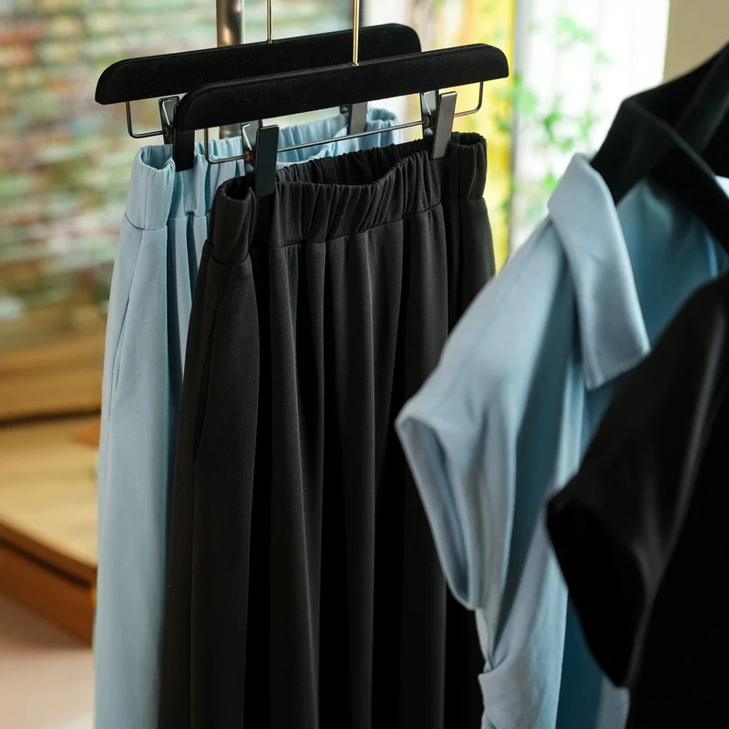 Damen Elegantes Set aus Poloshirt und Midikleid Nord Taschen