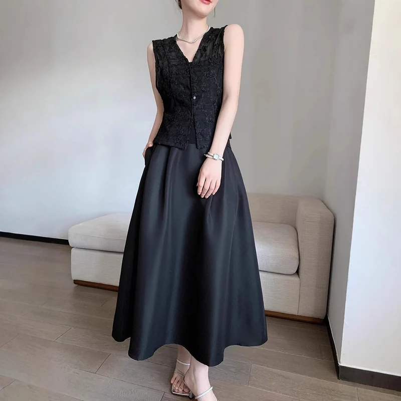 Damen Elegantes Maxikleid mit tailliertem Schnitt Nord Taschen