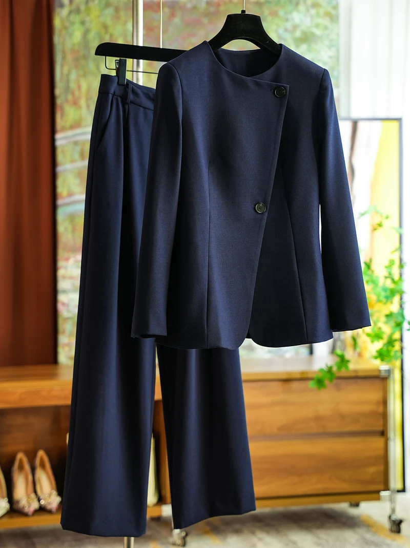 Damen Elegantes Business-Anzugset mit weitem Schnitt Nord Taschen