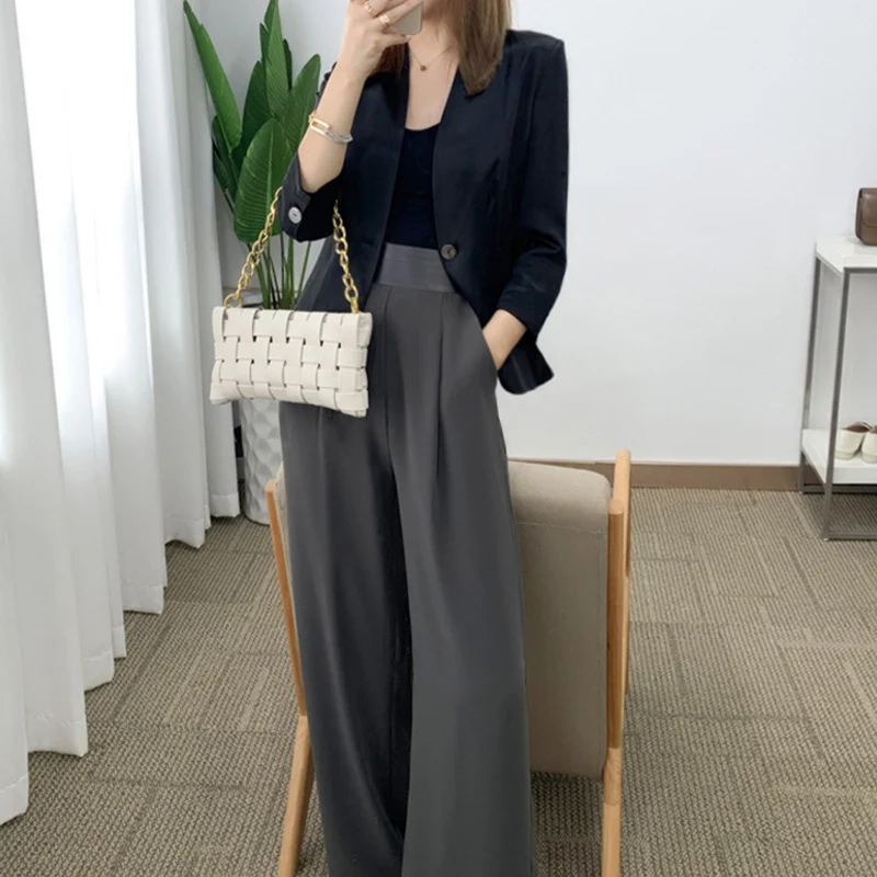 Damen Elegantes, ärmelloses Blazer aus hochwertigem Satin Nord Taschen