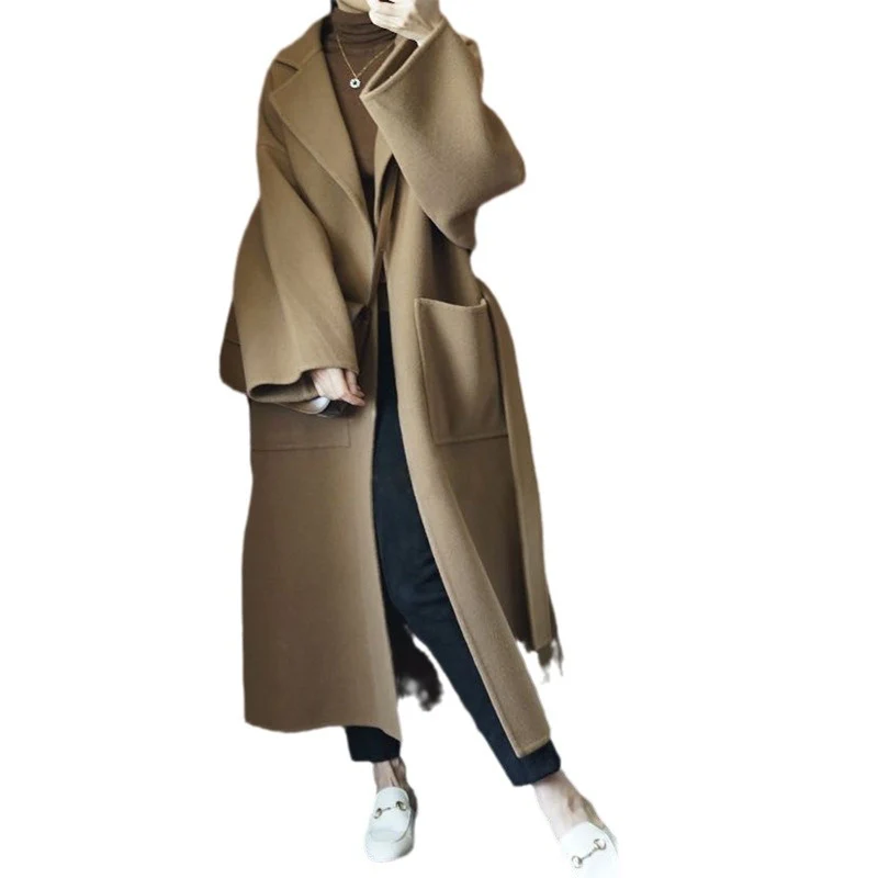 Damen Eleganter Wollmantel mit oversized Schnitt Nord Taschen