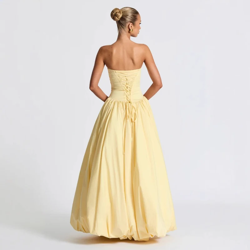 Damen Abendkleid mit figurbetontem Oberteil und asymmetrischem Rock