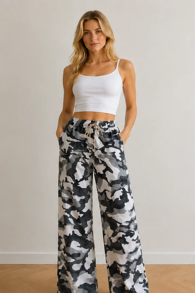 Damen Militärische Camouflage-Muster MischgewNord Taschene Cargo-Palazzo-Hose