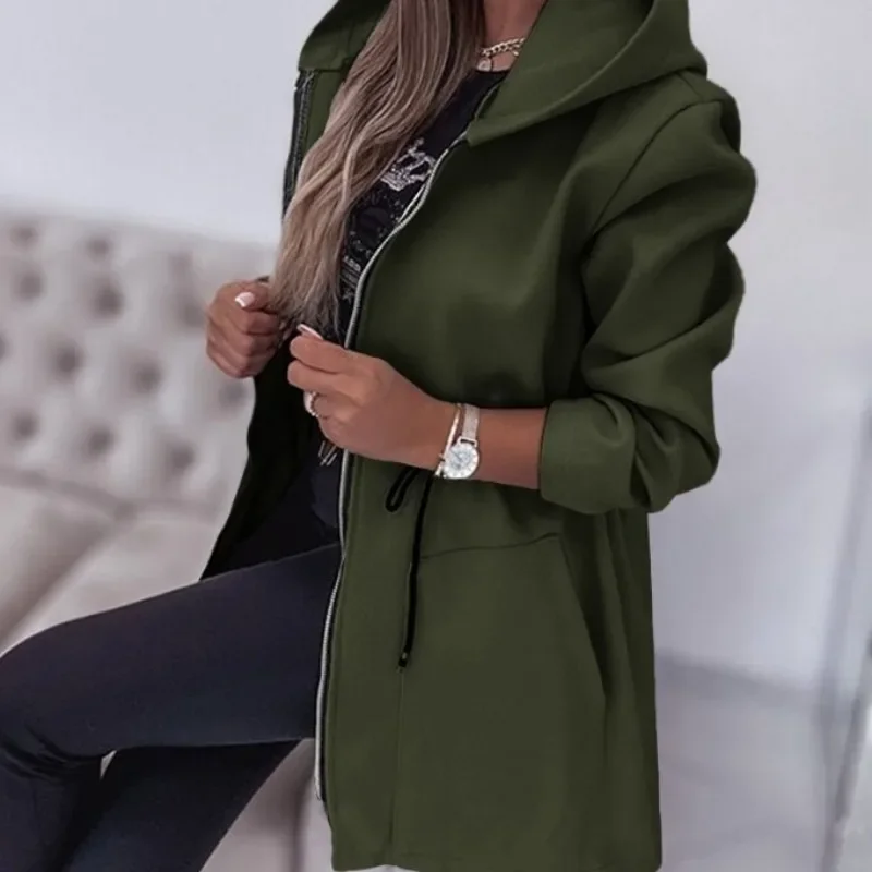 Frühlingsjacke mit Kapuze und plissiertem Bund
