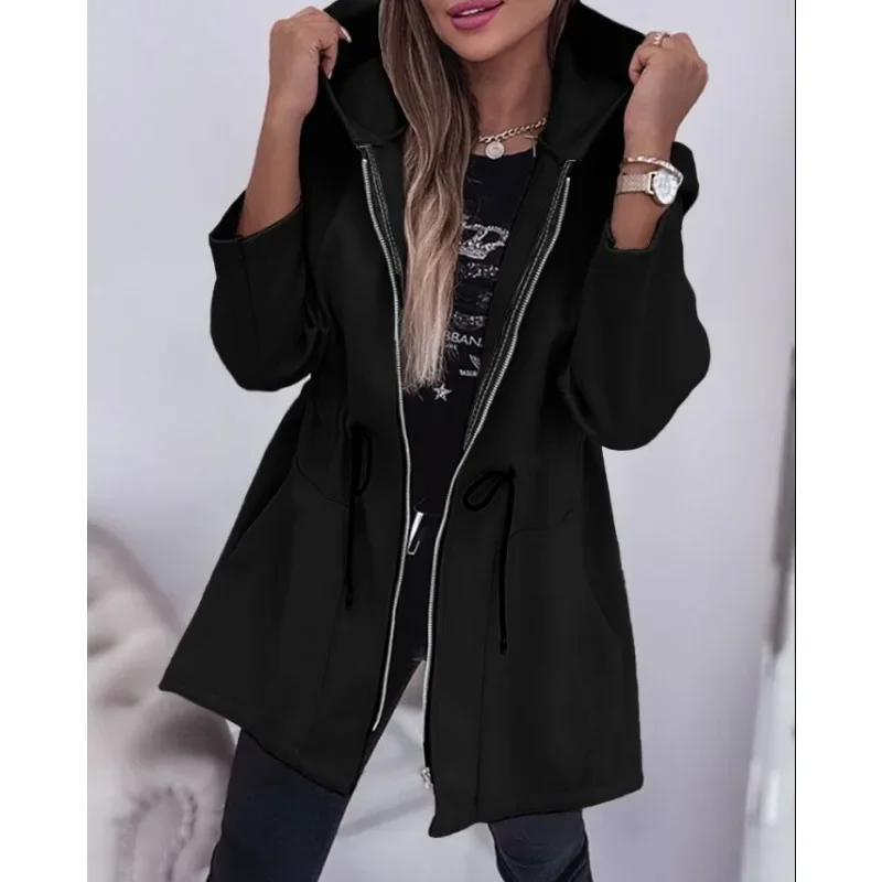 Frühlingsjacke mit Kapuze und plissiertem Bund