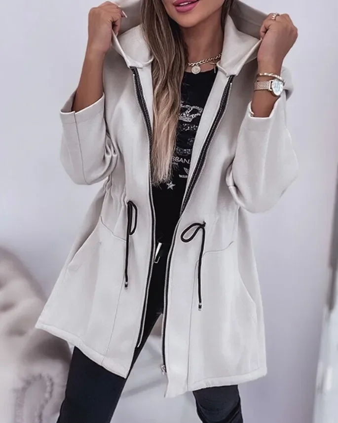Frühlingsjacke mit Kapuze und plissiertem Bund