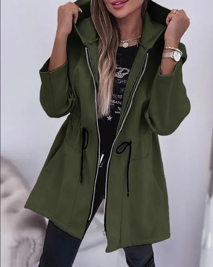 Frühlingsjacke mit Kapuze und plissiertem Bund