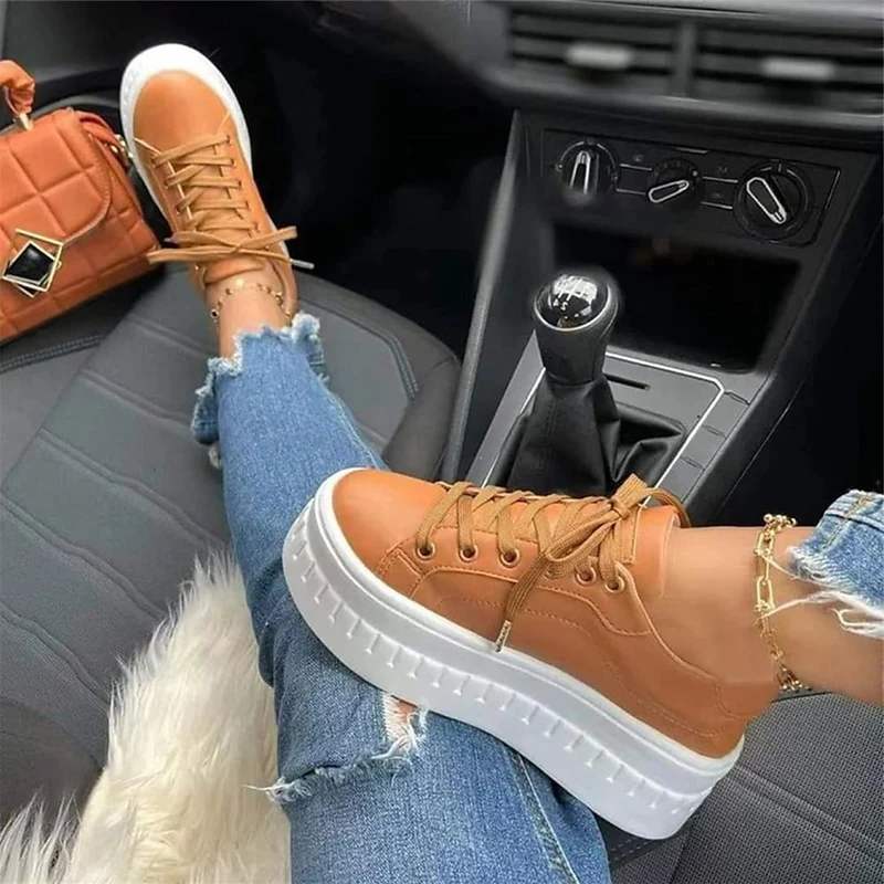PlateauBoots Mit Schnürung
