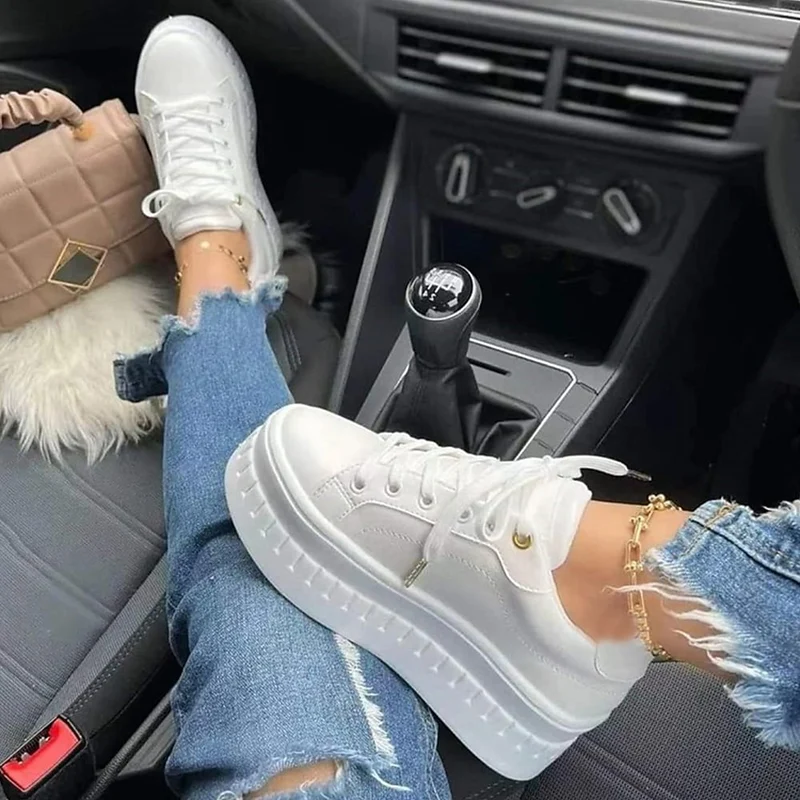 PlateauBoots Mit Schnürung