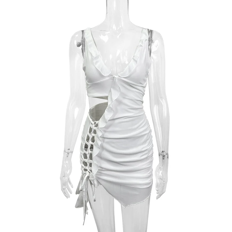 Damen Raffiniertes Minikleid mit asymmetrischen Rüschenelementen und Cut-Out Detail