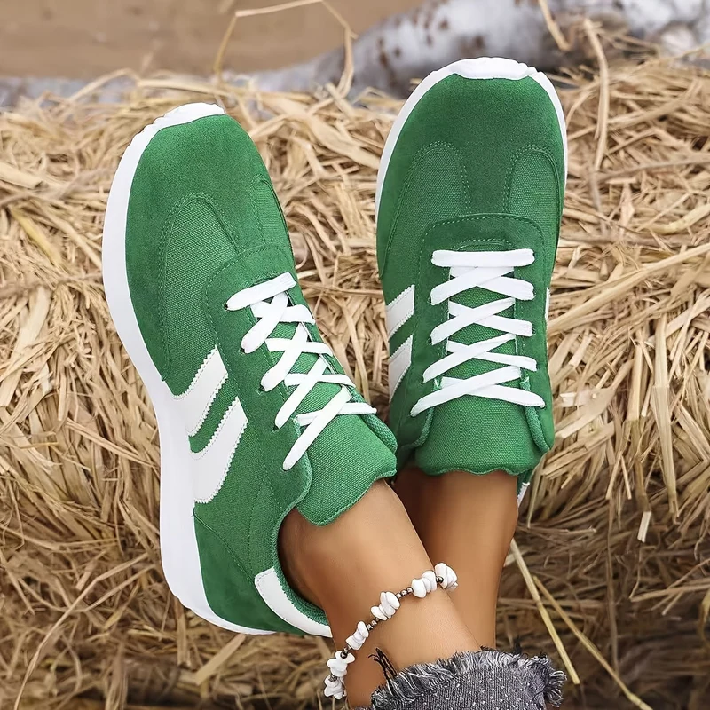 Damen Sneakers mit niedrigem Schaft und modernem Design