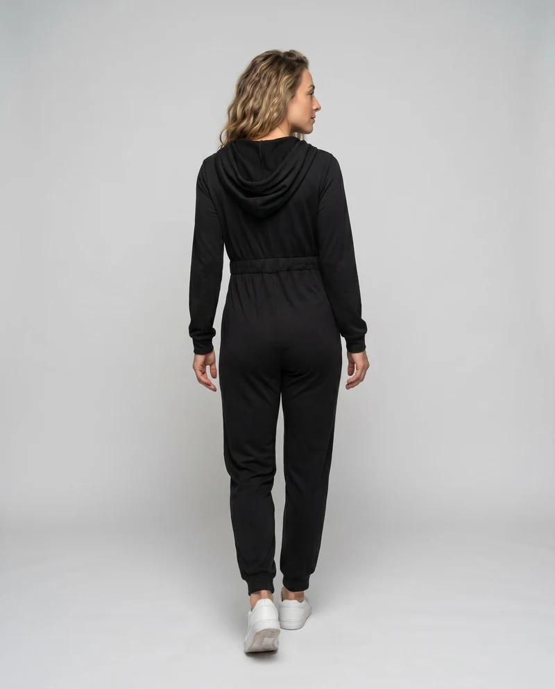 Damen Jumpsuit mit hohem Kragen und praktischen Taschen