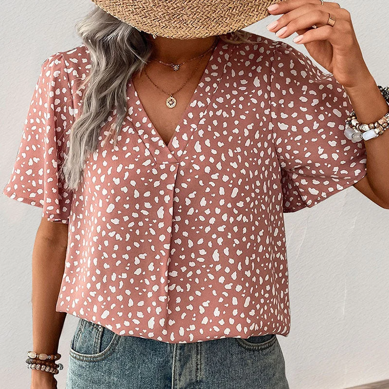 Damen V-Ausschnitt T-Shirt mit Leopardenmuster und fließendem Schnitt