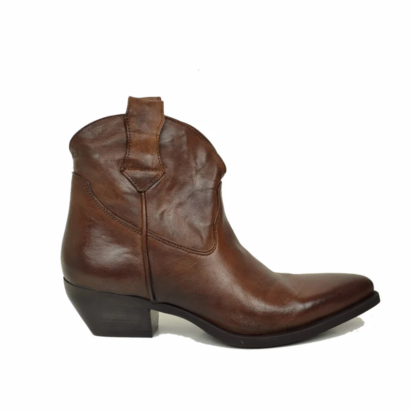 Stivaletti Texanini in Vera Pelle Testa di Moro Effetto Stropicciato Tacco 5 cm