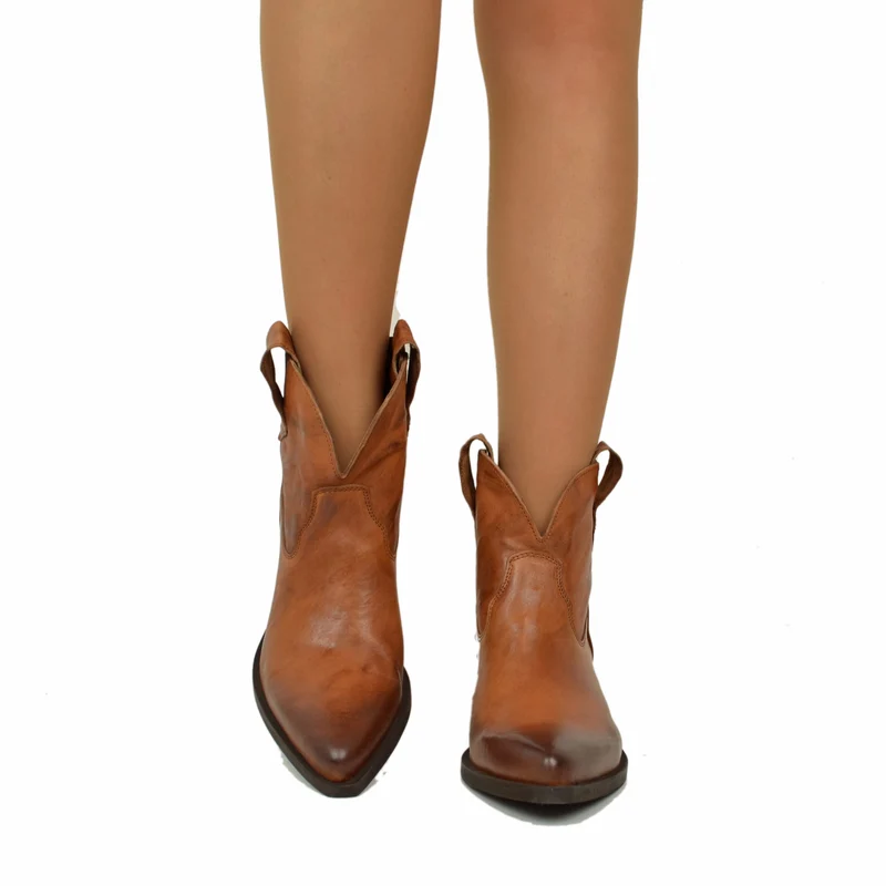 Stivaletti Texanini in Vera Pelle Cuoio Effetto Stropicciato Tacco 5 cm Made in Italy