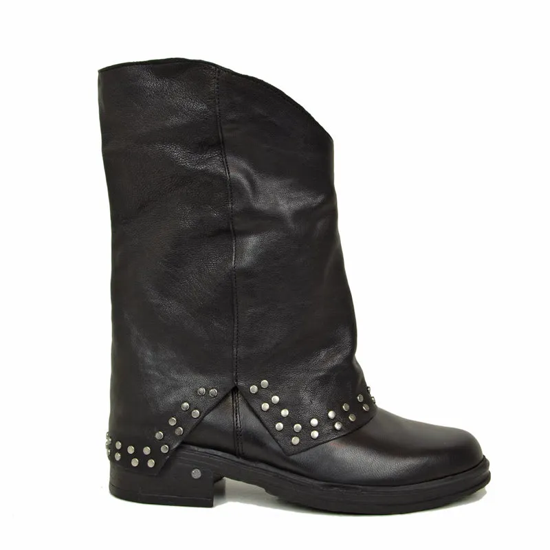 Biker in Pelle con Borchie e Ghetta Punta Sfilata Neri