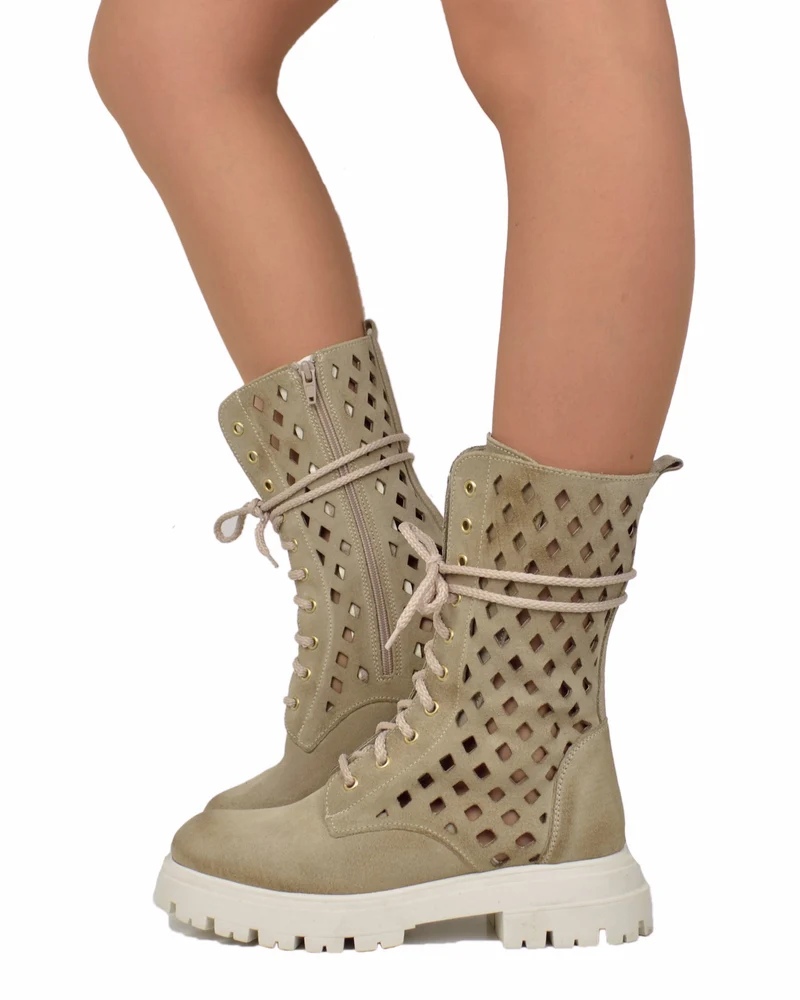 Anfibi Stringati Estivi 10 Occhielli Biker Boots Pelle Scamosciata Traforati a Rombi Beige