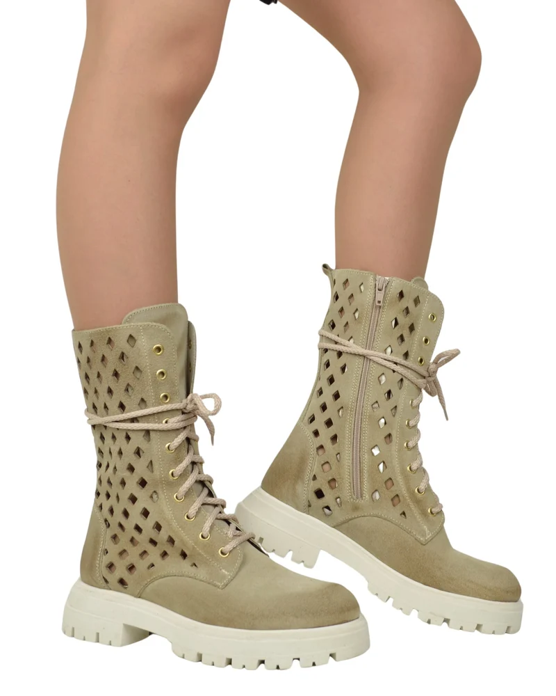 Anfibi Stringati Estivi 10 Occhielli Biker Boots Pelle Scamosciata Traforati a Rombi Beige