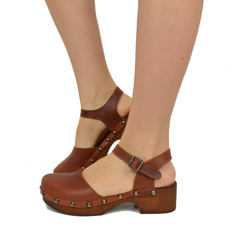 Sandali a Zoccolo in Pelle Tacco Basso Soletta Imbottita Cuoio