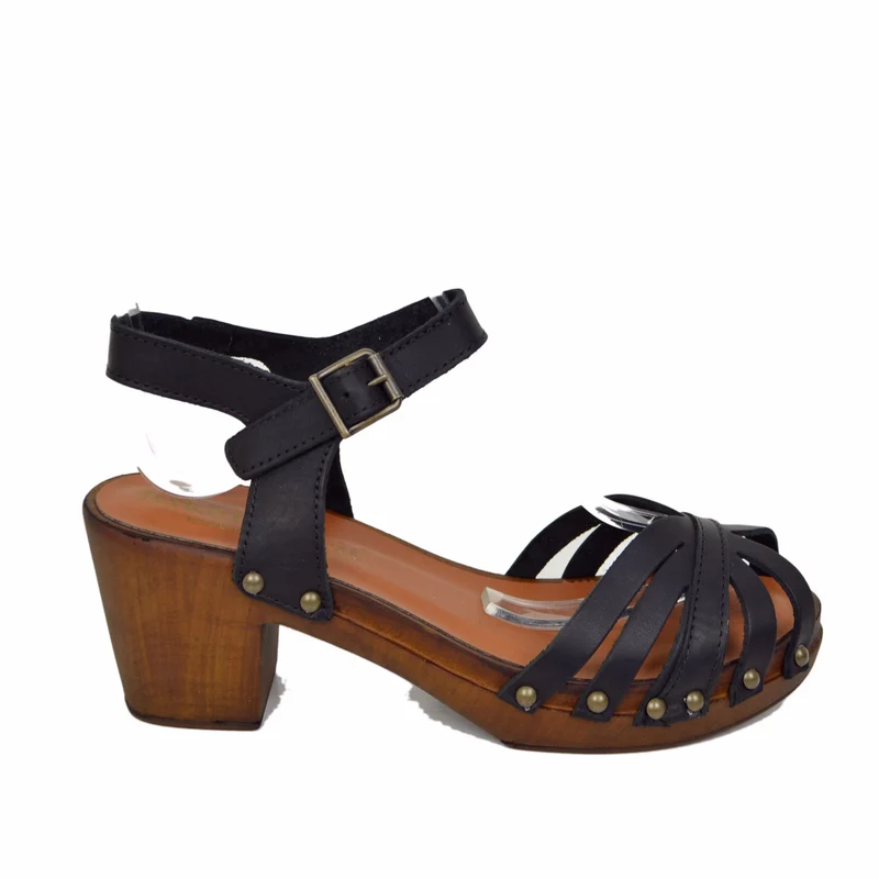 Sandali a Ragnetto in Pelle Ingrassata color Nero Made in Italy