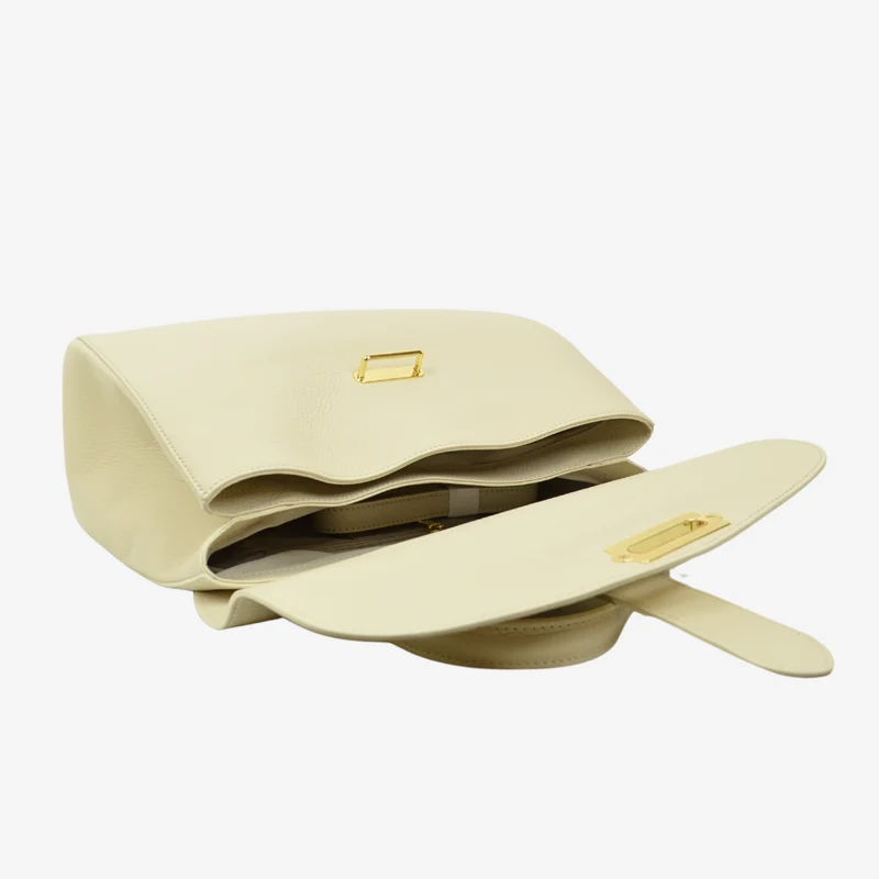 Borsa a Mano Baule Grande Capiente in Pelle Crema