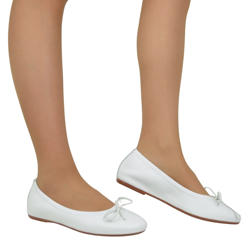 Ballerine in Nappa Bianche Elasticizzate con Zeppetta interna