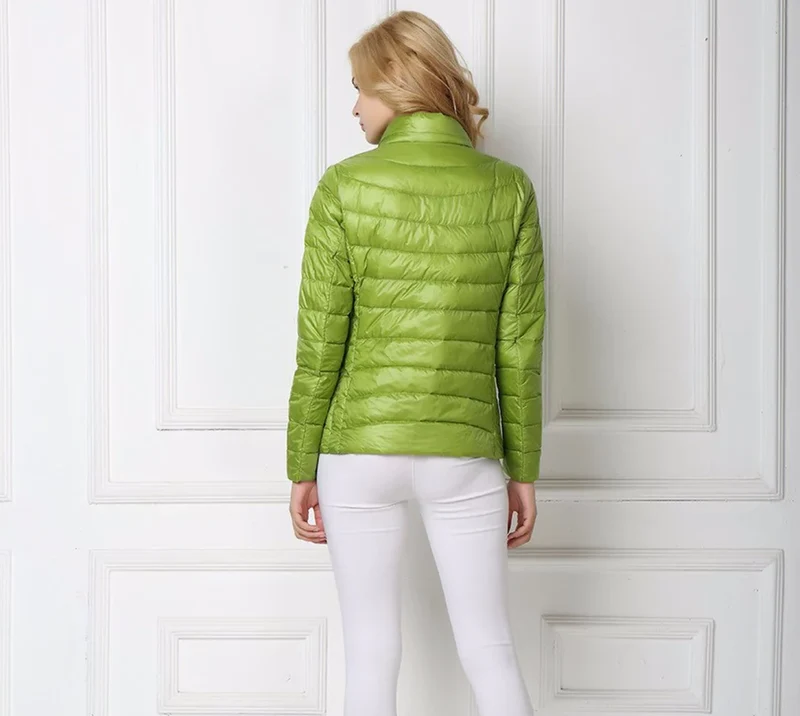 Damen Leichtgewicht Daunenjacke mit Reißverschluss und Stehkragen