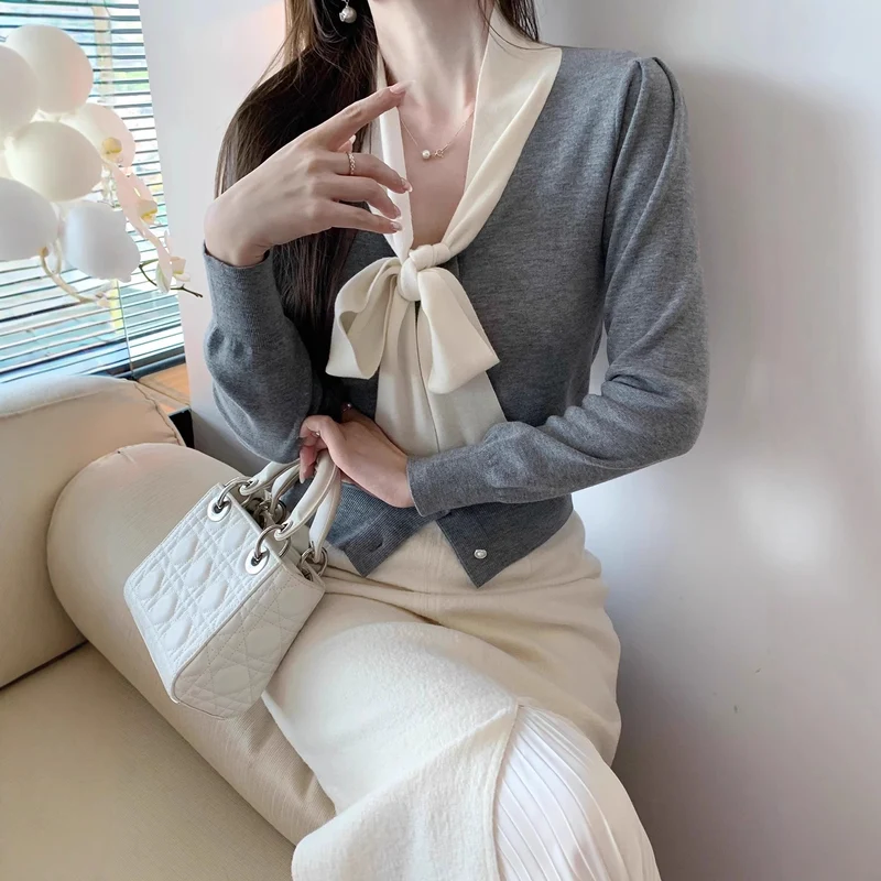 Damen Elegante und stilvolle Bluse mit Schleifendetail Nord Taschen