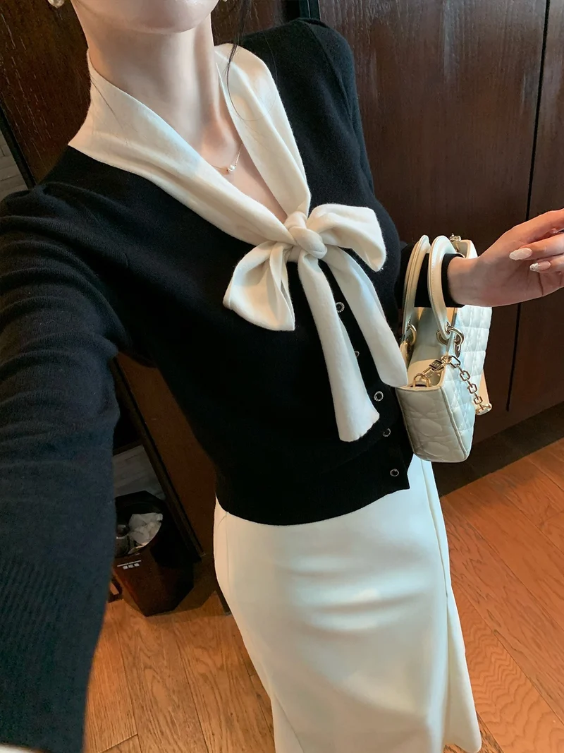 Damen Elegante und stilvolle Bluse mit Schleifendetail Nord Taschen
