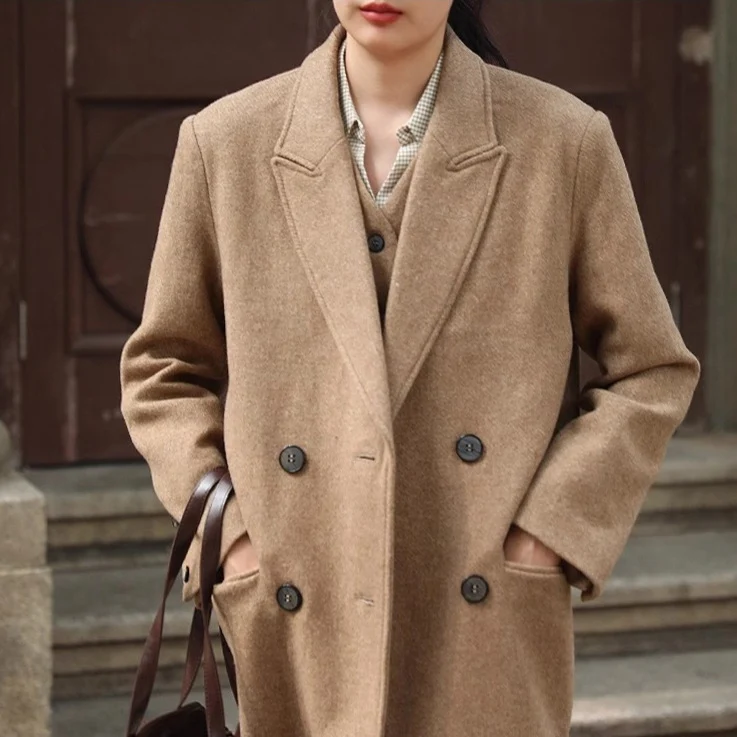 Damen Elegante und moderne Wool Trenchcoat Nord Taschen