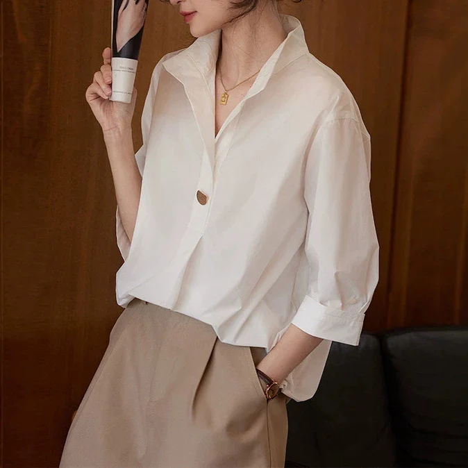 Damen Elegante und luftige Bluse mit modernem Schnitt Nord Taschen