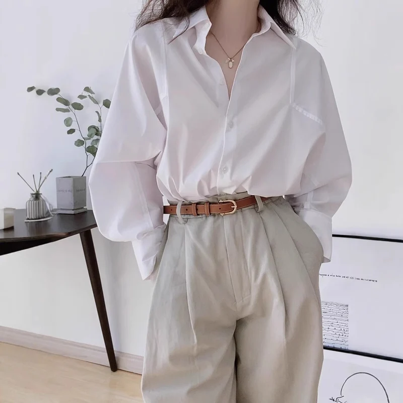 Damen Elegante und lässige Oversized Hemdbluse Nord Taschen