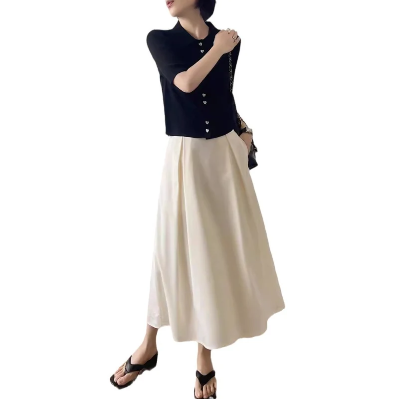 Damen Elegante und lässige Midi-Bluse mit Knopfdetail Nord Taschen