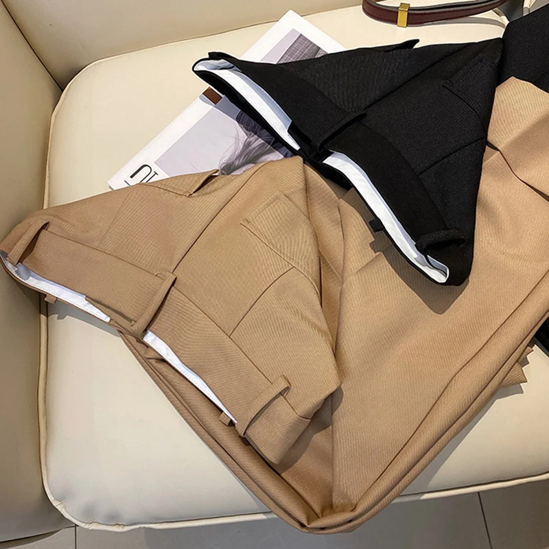 Damen Elegante und hoch taillierte Stoffhose mit breitem Bein Nord Taschen