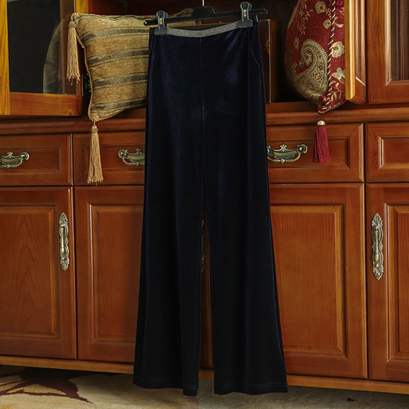 Damen Elegante und fließende Velours-Hose Nord Taschen