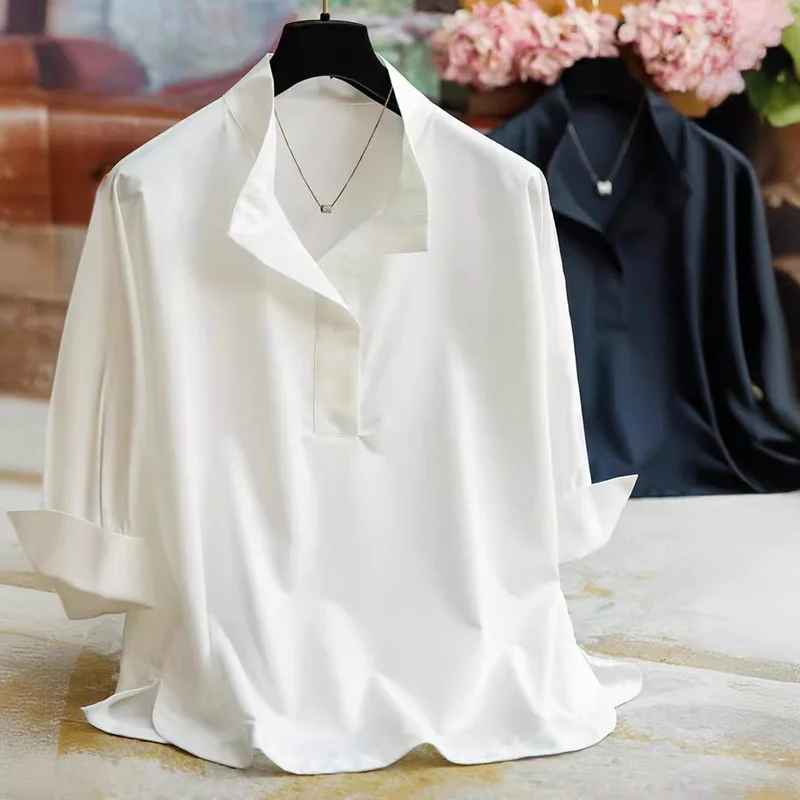 Damen Elegante und fließende Bluse mit Stehkragen Nord Taschen